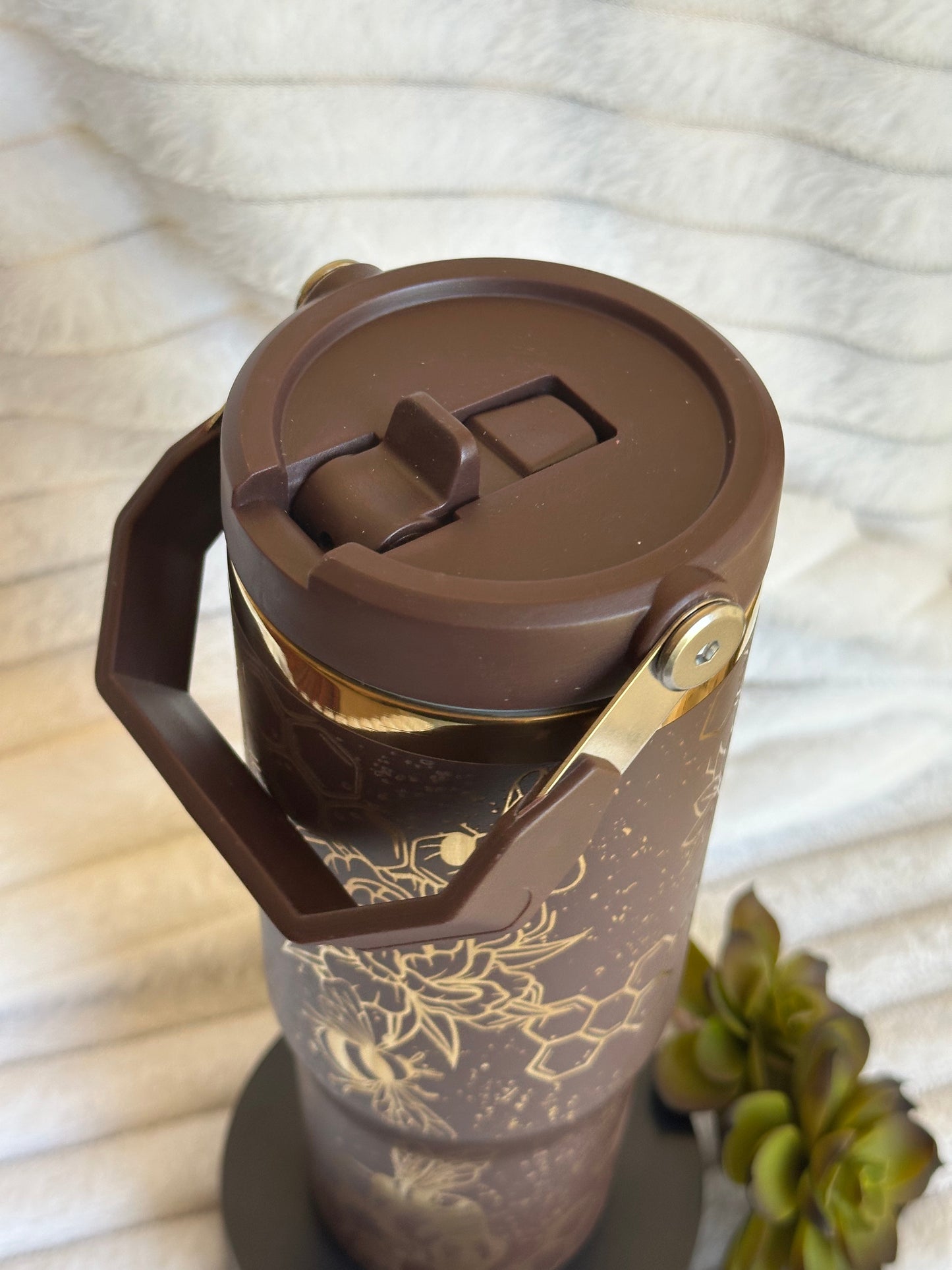30oz Brown Honey Bee Tumbler With Flip Straw