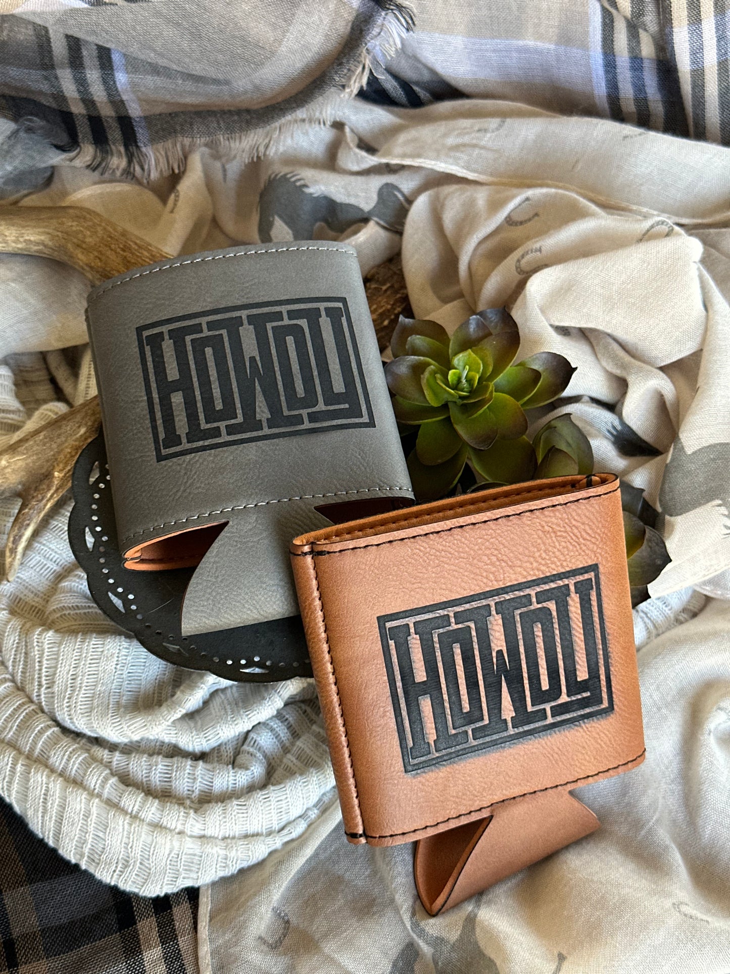 HOWDY Coozie