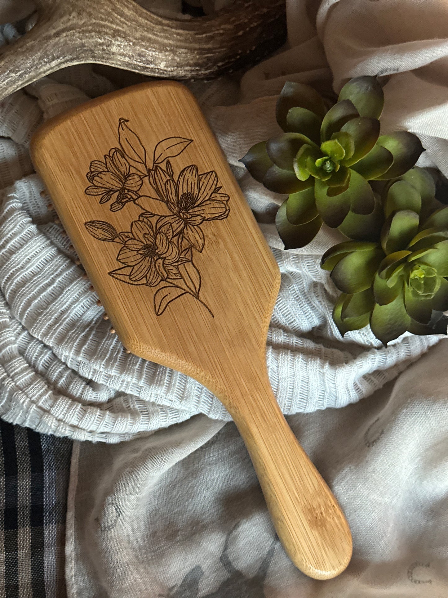 Mesa Mane Hair Brush