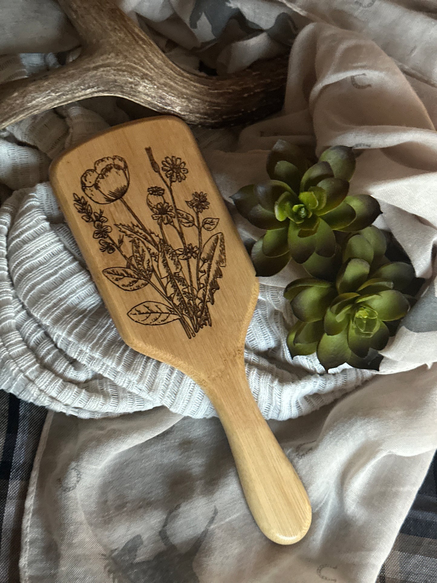 Mesa Mane Hair Brush