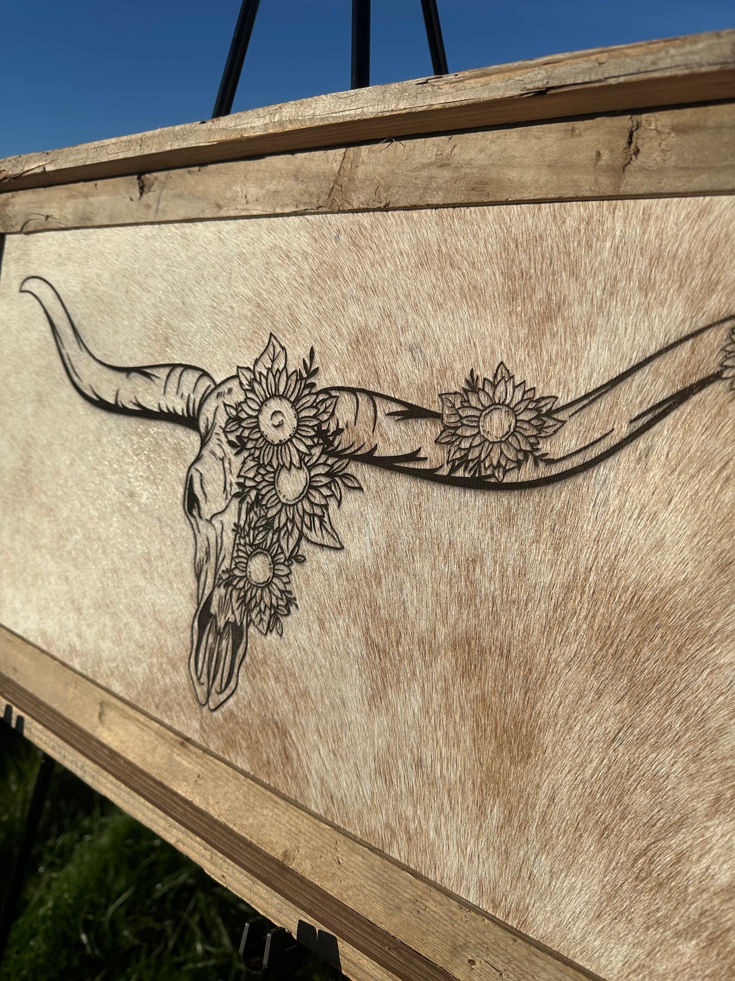 Extra Large Engraved Cowhide Picture-Floral Skull