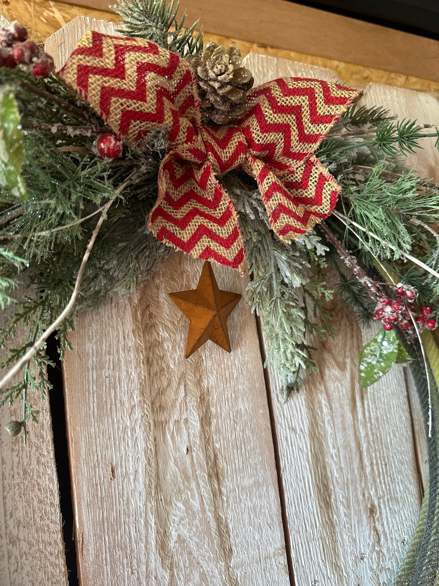 Lariat Wreath-Christmas Star