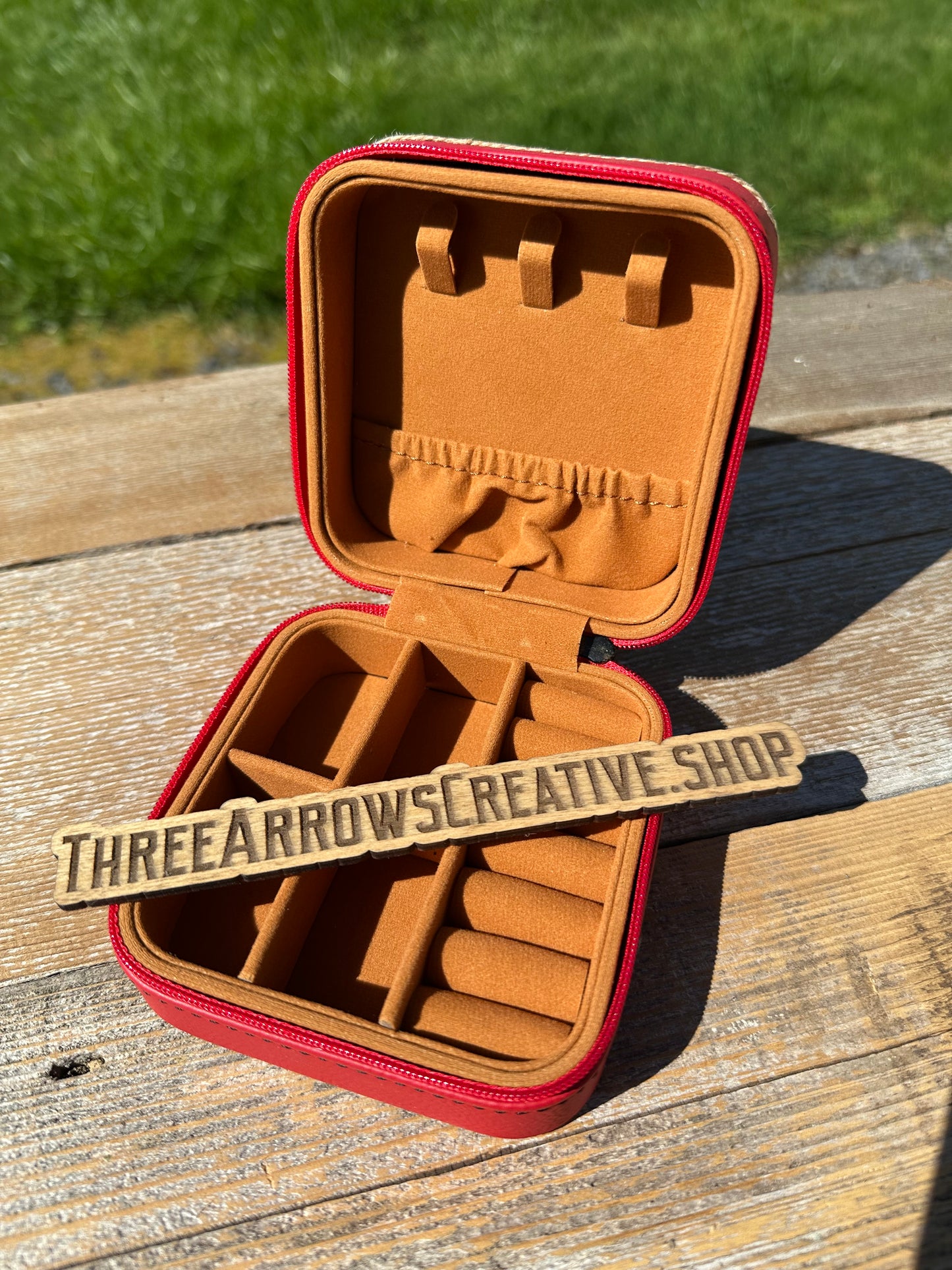 HOWDY Jewelry Box