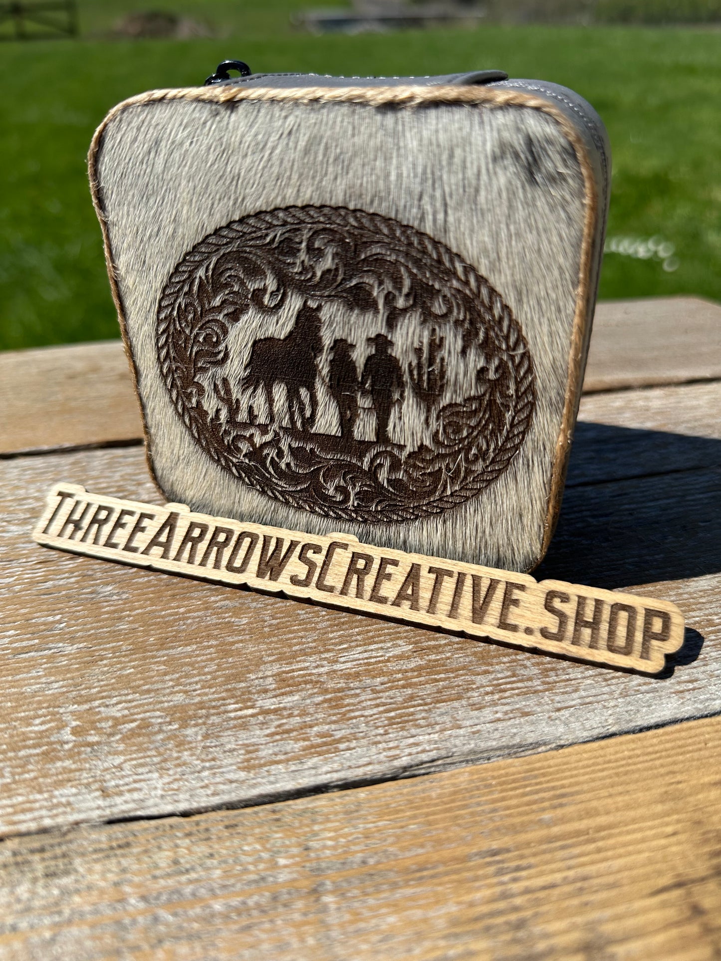 True Love Buckle Gray Jewelry Box