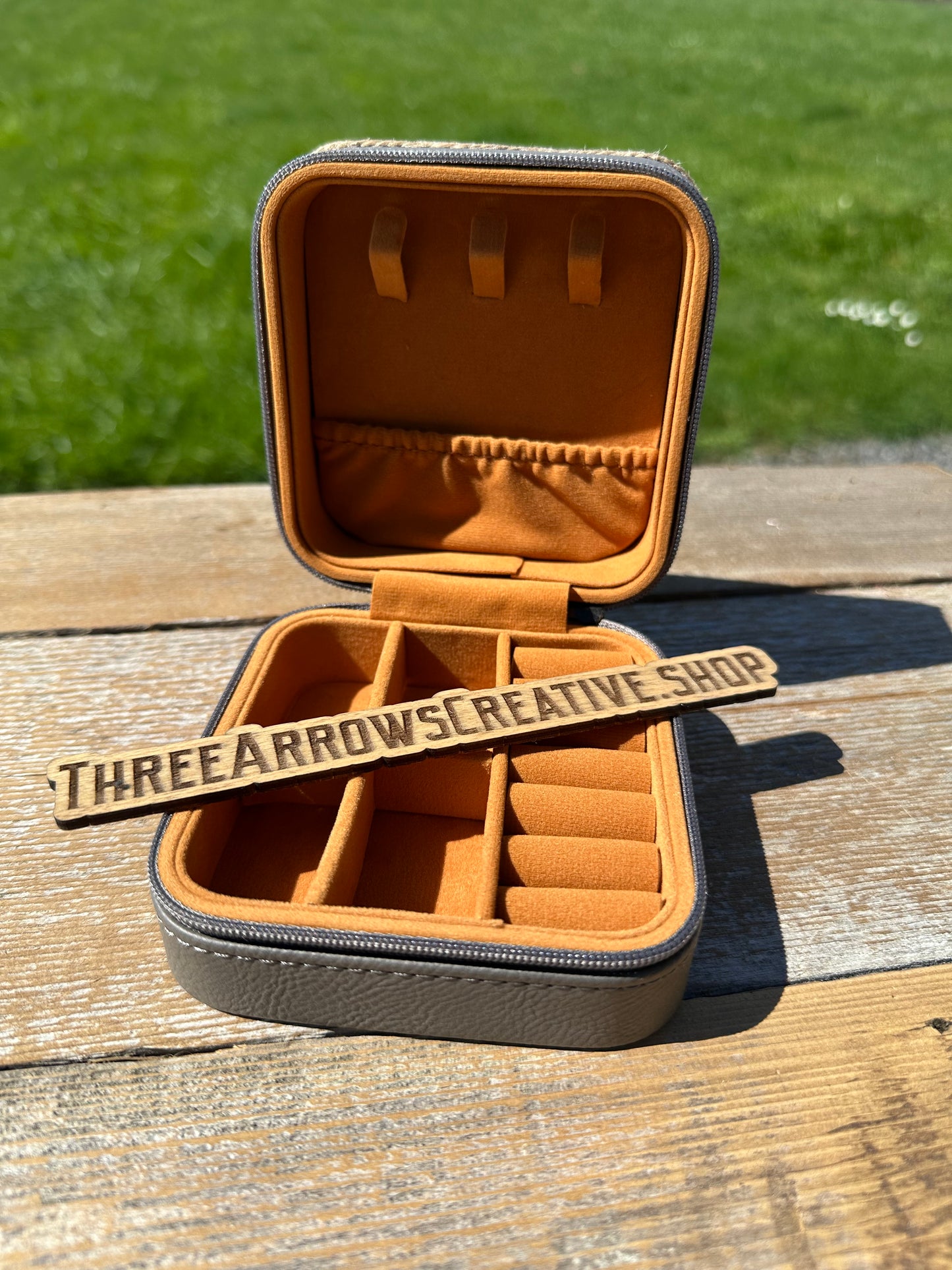 Gray Floral Antler Jewelry Box